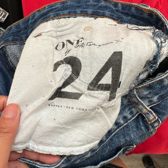 🦋 ONE BY ONE TEASPOON Trashed Free Birds Distressed Rigid Skinny Leg Size 24 - Picture 5 of 7